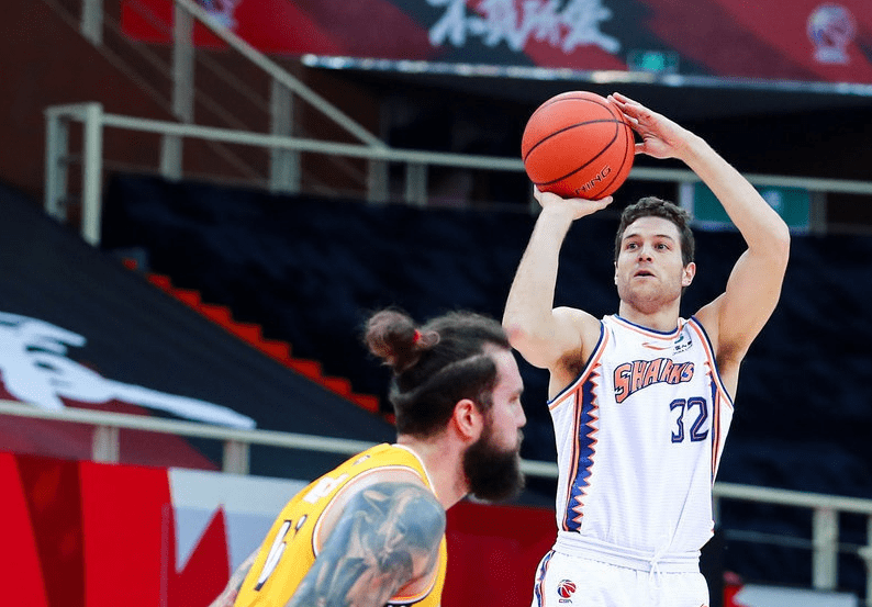 开云官网 -CBA季后赛倒计时；纽卡斯尔冲刺阶段回应争议；细节引发关注；底气十足；高层口径保持一致(纽卡斯尔联最新消息)