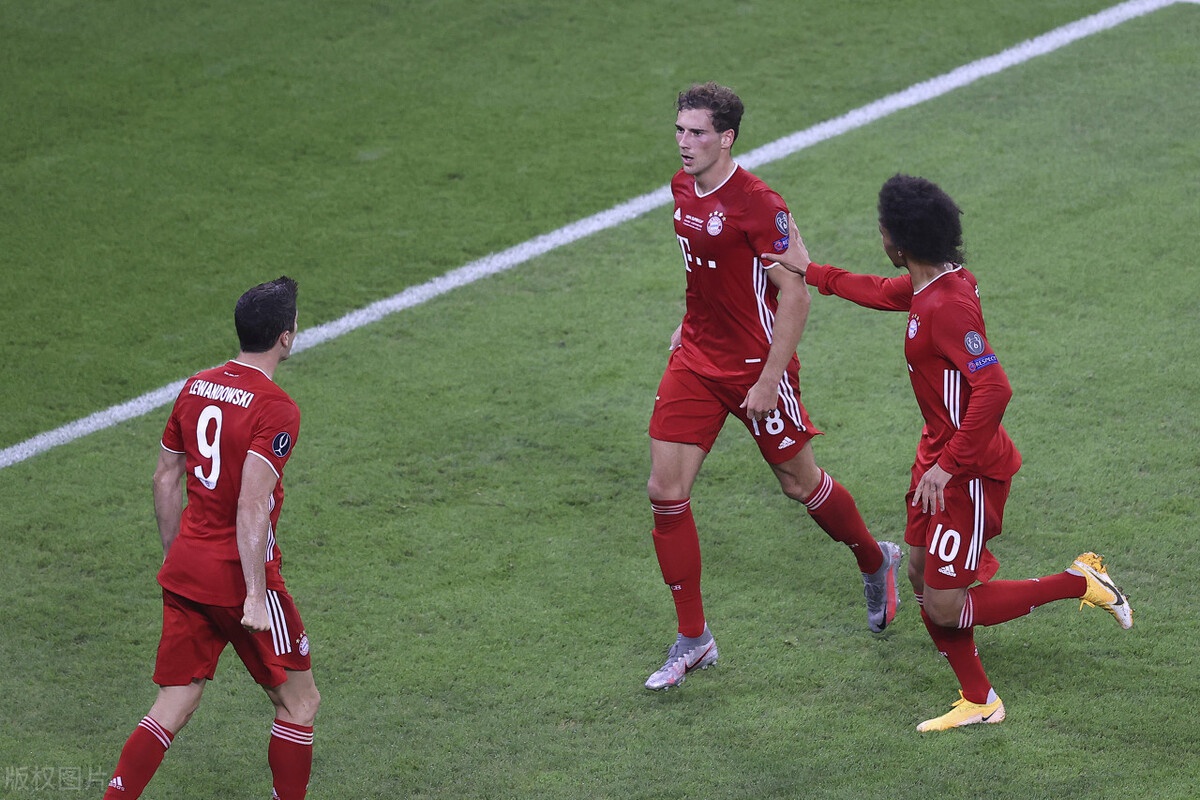 开云官网 -转会期欧超杯焦点战，塞维利亚战术微调，话题不断，赛程密集仍需轮换的简单介绍